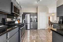 1110 E Lake Shore Blvd 1