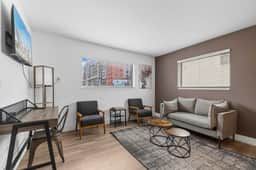 Wynwood 1BR with Work Desk - Walk to Wynwood Walls - Image 4