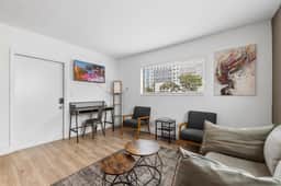 Wynwood 1BR with Work Desk - Walk to Wynwood Walls - Image 3
