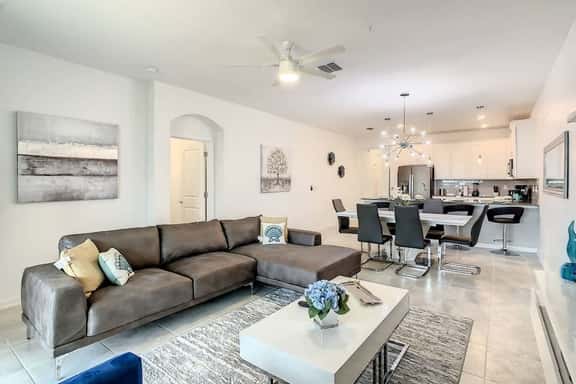 Luxury Pool Villa 15 min Disney, ChampionsGate - Image 1