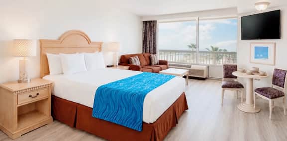 Beachfront Condo Daytona Ocean View  Pool & Hot Tub - Image 5