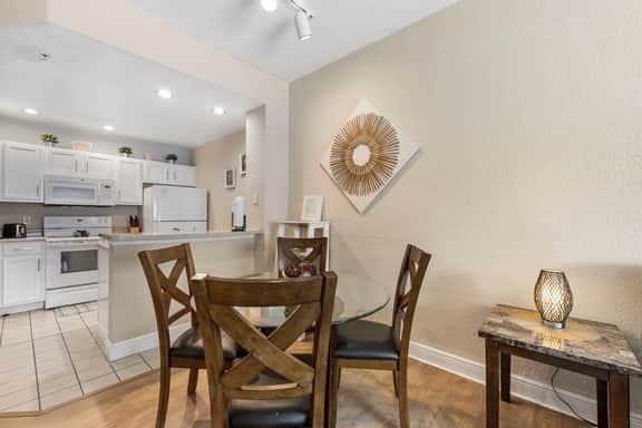 3Bed 2Bath Charming Kissimmee Villa Getaway - Image 4