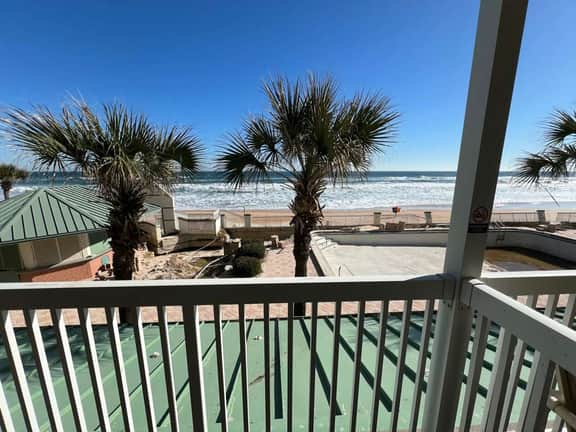 Daytona Beach Beachfront 1BR Condo w/ Pool, Jacuzzi - Image 2