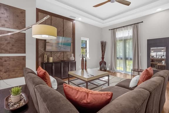 Enchanted Garden Townhouses 1 Mile to Disney World