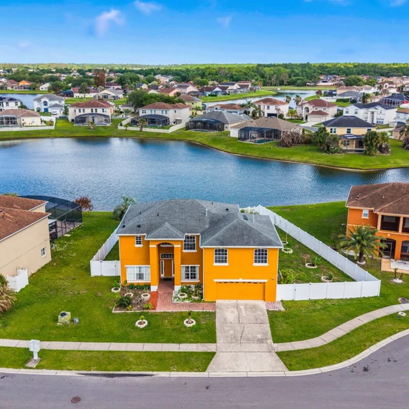 Lakefront 5BR Villa 10min to Disney Sleeps 10